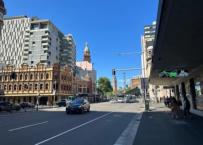 Sydney Riseon Hotel